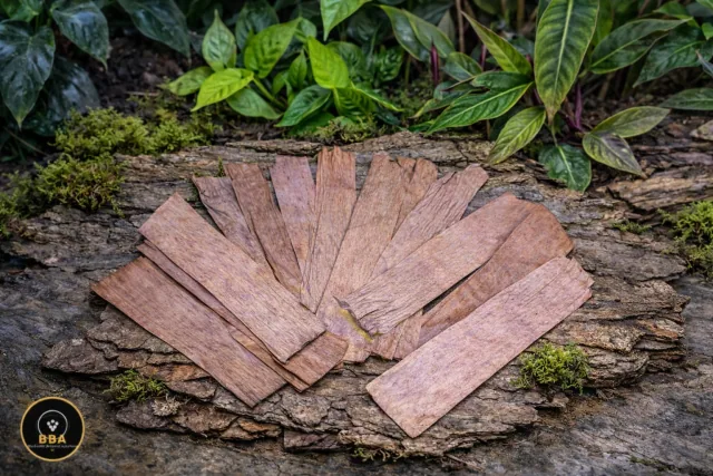 Dried Banana Leaf Pieces – Natural Aquarium Leaf Litter product image